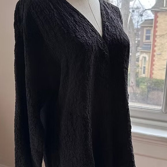 The Hurontario Street Top - Picture 2 of 3